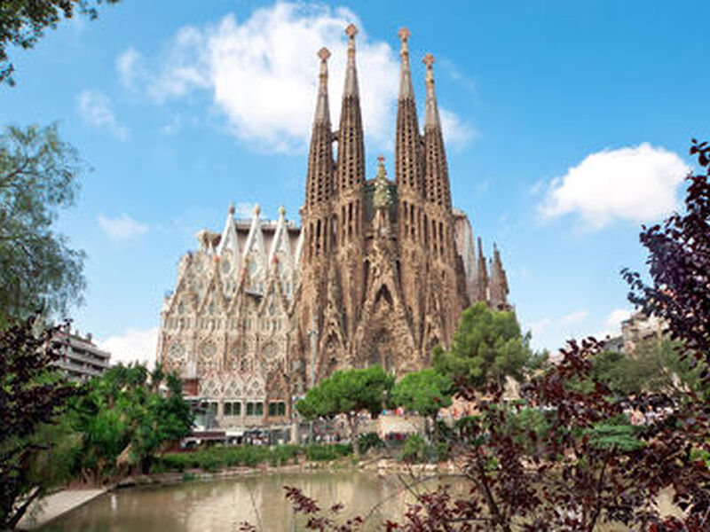 İzmir Kalkışlı Comfort İspanya & Endülüs Turu Sun Express Hava Yolları ile 7 Gece Ekstra Turlar Dahil MAD-BCN 2026 Dönemi