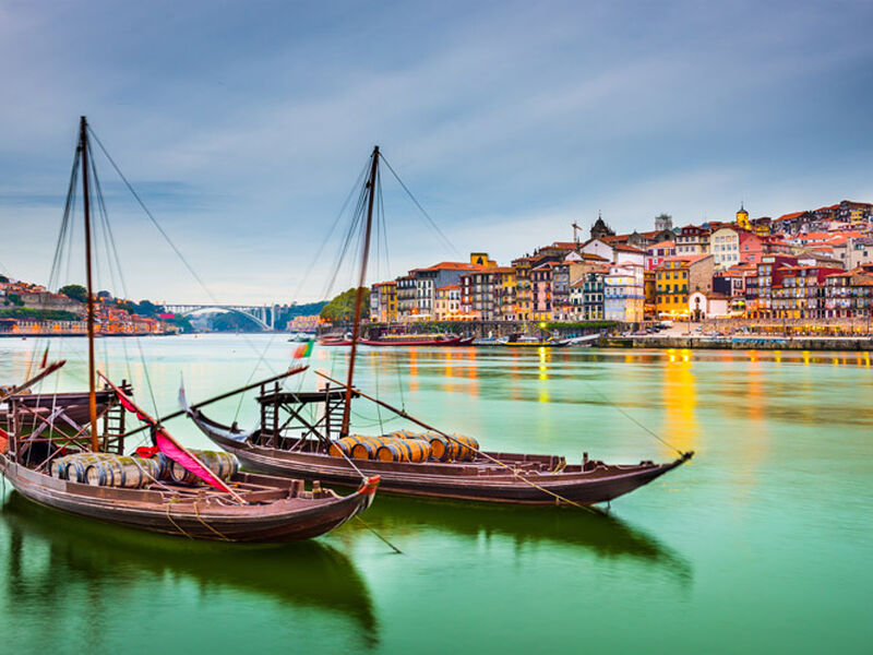 Görkemli Portekiz ve Endülüs Şehirleri 7 Gece - THY ile (MAD-SVQ) 2026 İlkbahar Yaz Dönemi AT1356