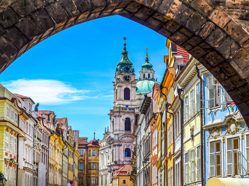 Uçaklı Orta Avrupa Masalı Turu 7 Gece VIE VIE (PGS - 25.05 Kurban Bayramı)