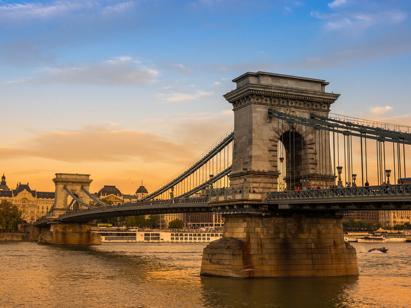 Uçaklı Orta Avrupa Masalı Turu 7 Gece VIE VIE (PGS - 25.05 Kurban Bayramı)