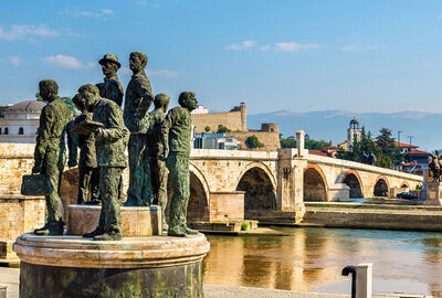 Vizesiz İzmir Hareketli Uçaklı Balkan Masalı Turu (Ekstra Turlar Dahil) 7 Gece BEG-BEG 2026 Dönemi